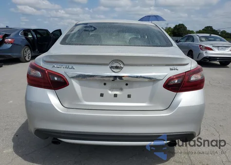 2017 Nissan Altima 2.5 из США, поврежденный, VIN 1N4AL3AP8HC159292